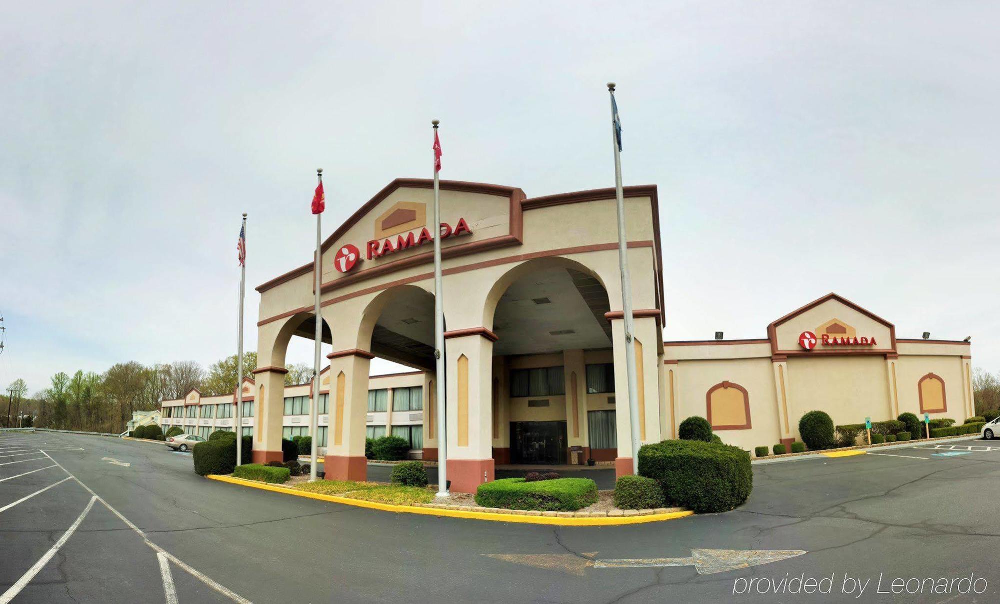 Ramada By Wyndham Triangle/Quantico Hotel Exterior photo